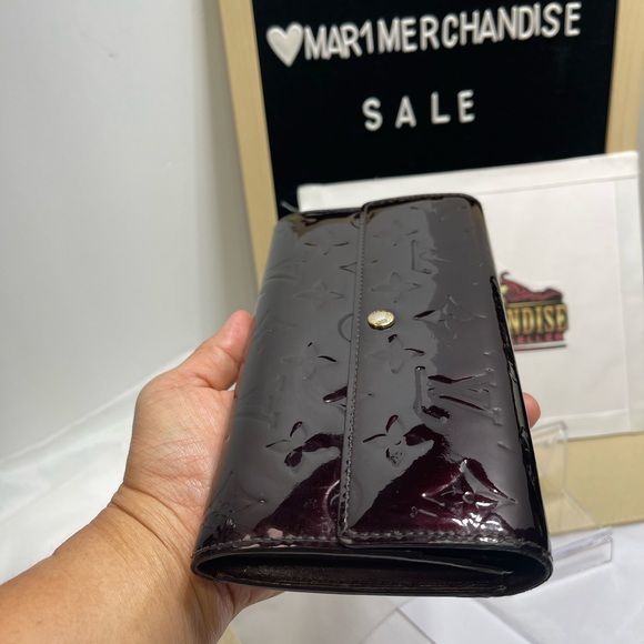 Louis Vuitton Sarah Wallet in Vernis Amarante , pre loved. Wallet only. - Picture 3 of 15